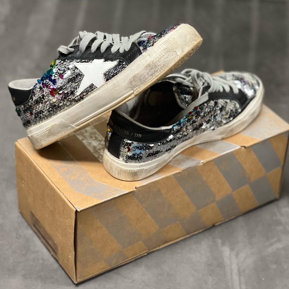 TODAY ONLY ALL GOLDENS $300! PRICE GOES BACK TO THE NORMAL AT MIDNIGHT EST.